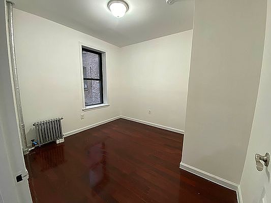 3rd image of 548 W 164th St APT 4F