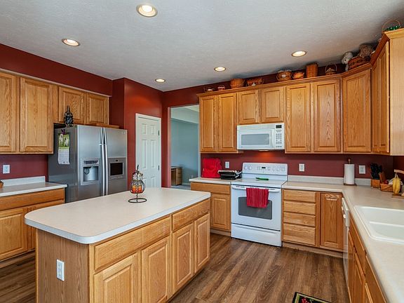 5th image of 1720 Ashworth Dr