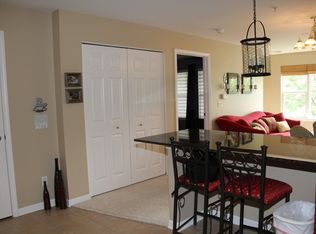 420 57th St UNIT 102, Kenosha, WI 53140