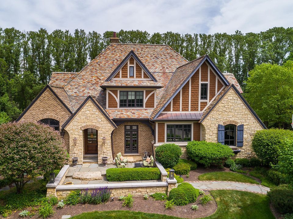 1st image of 4403 Royal Fox Dr