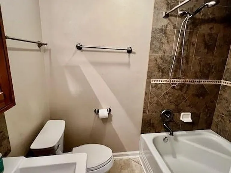 8006A Pinedale Cv — Photo 15