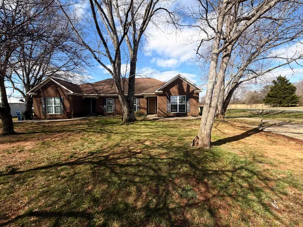 452 Banyon Rd, Toney, AL 35773