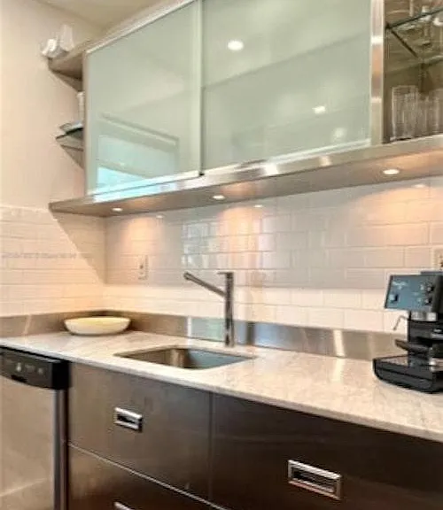 1751 James Ave #203 — Photo 7