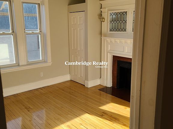 4th image of 4 Farrington Ave #6T