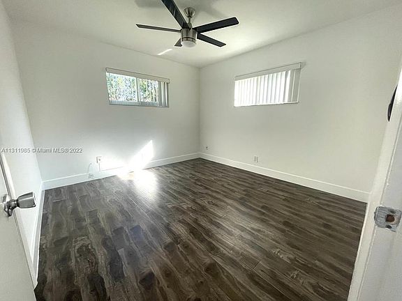 4th image of 5040 SW 26th Ave #1