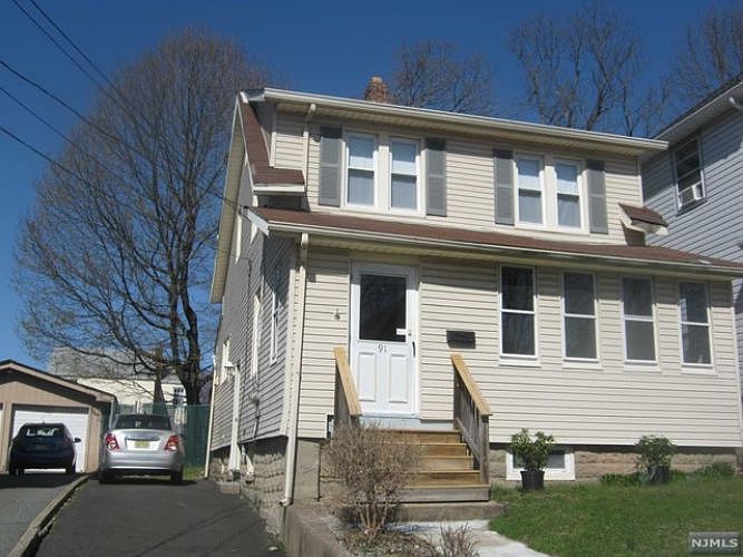 2nd image of 91 Maple St