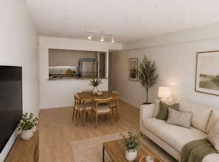 705 King St W #215, Toronto, ON M5V 2W8