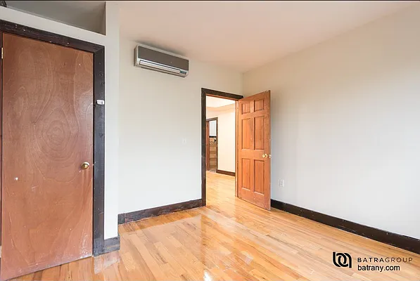 Rented by Batra Group Inc | media 14