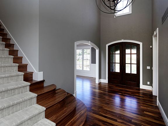 2nd image of 1 Briar Oak St