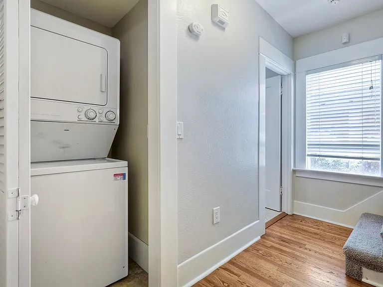 4052 Albatross St — Photo 13