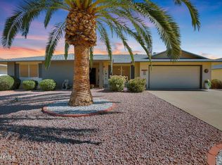 19437 N Willowcreek Cir, Sun City, AZ 85373
