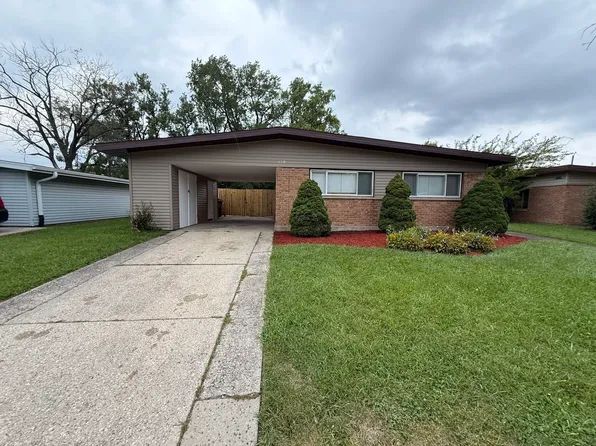 150 Algonquin St, Park Forest, IL 60466