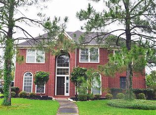 401 Meadow Wood Ln, Friendswood, TX 77546