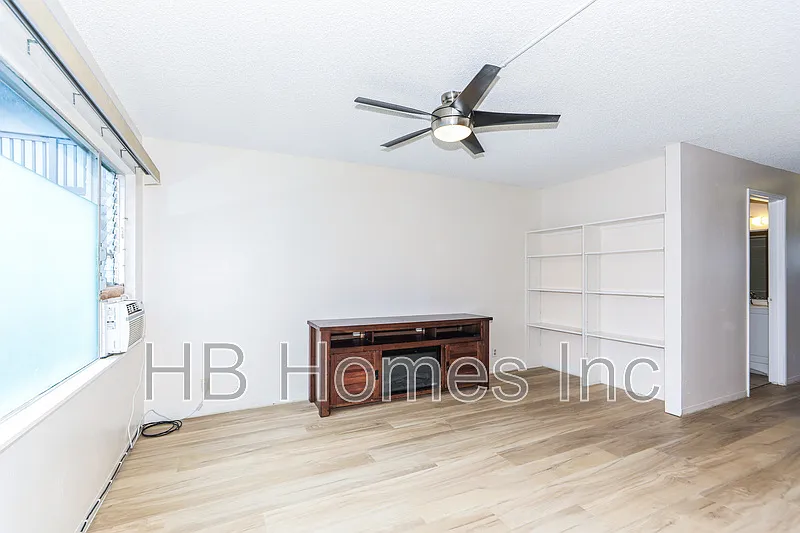 2 bed, 1.0 bath, 692 sqft, $3,500 — Photo 2