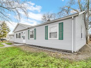 7938 White Oak Ln, Hammond, IN 46324
