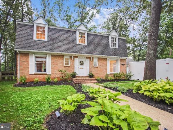 1627 Ardsley Pl, Crofton, MD 21114