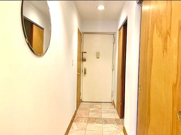 4th image of 370 W 30th St APT 3C