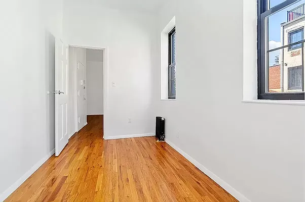 Rented by REAL New York | media 7