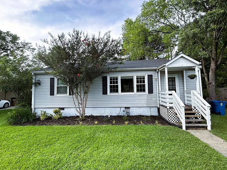 248 Kent Ln — Photo 1