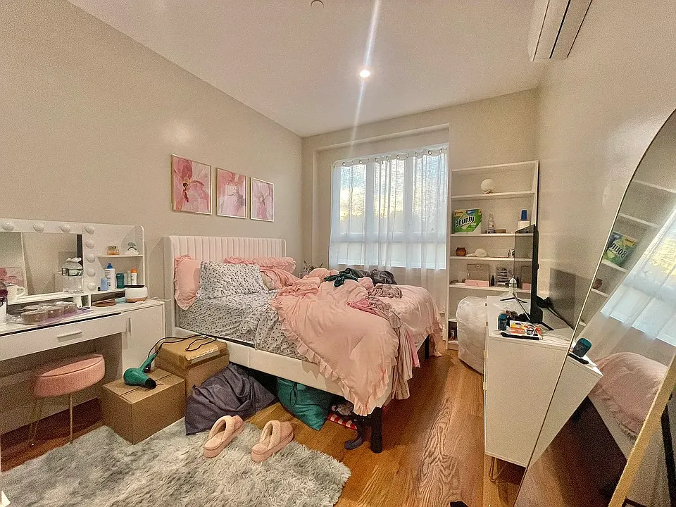 1214 Greene Ave #3A