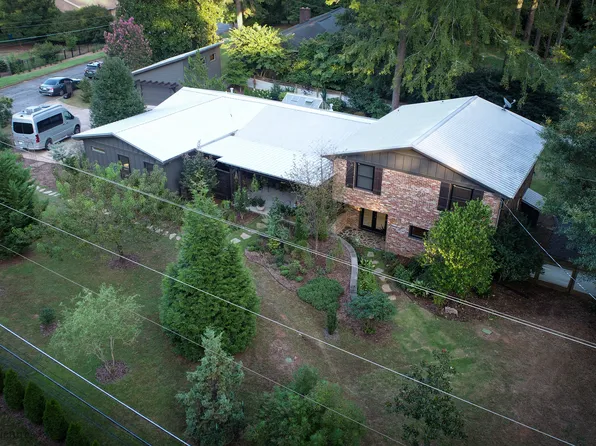 205 Pine Valley Dr, Athens, GA 30606