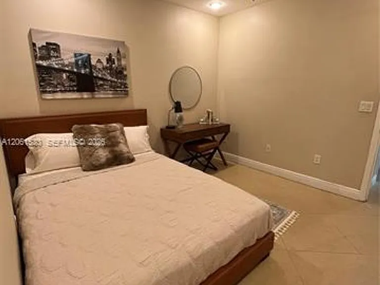 1029 SW 10th Ave #1029 — Photo 15