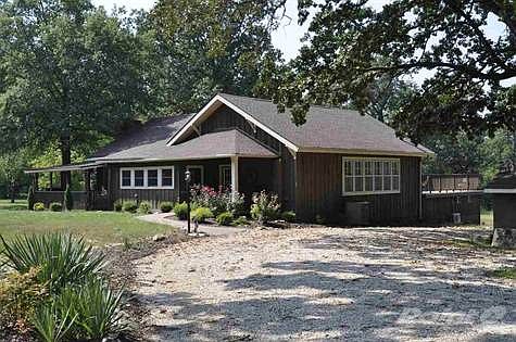 2nd image of 1370 County Road 454