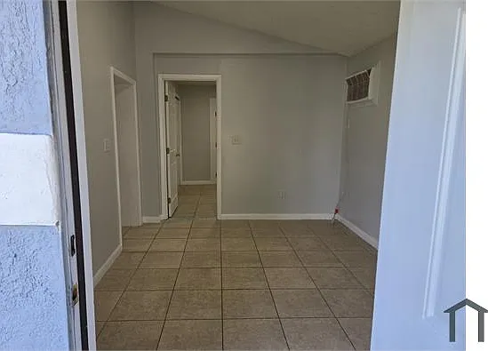 801 Washington St #B — Photo 1