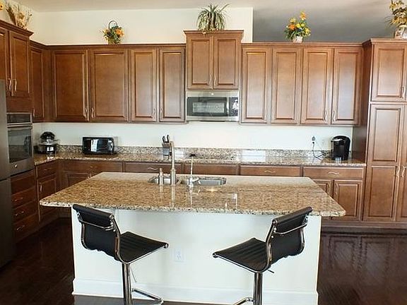 5th image of 1617 Emerald Dunes Dr