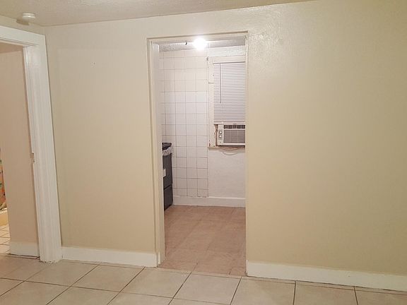 3rd image of 32 S 4th St APT 2