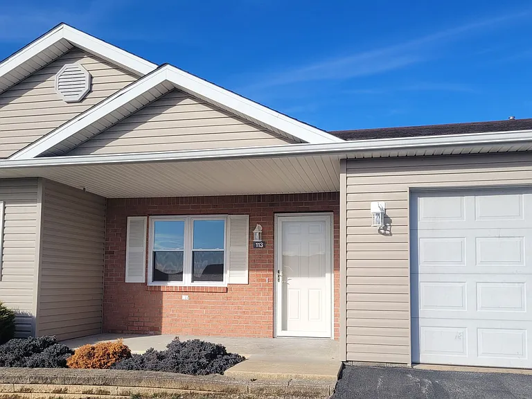 100 Sterling Hills Dr — Photo 17