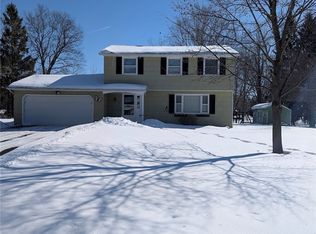 753 Tanya Cir, Webster, NY 14580