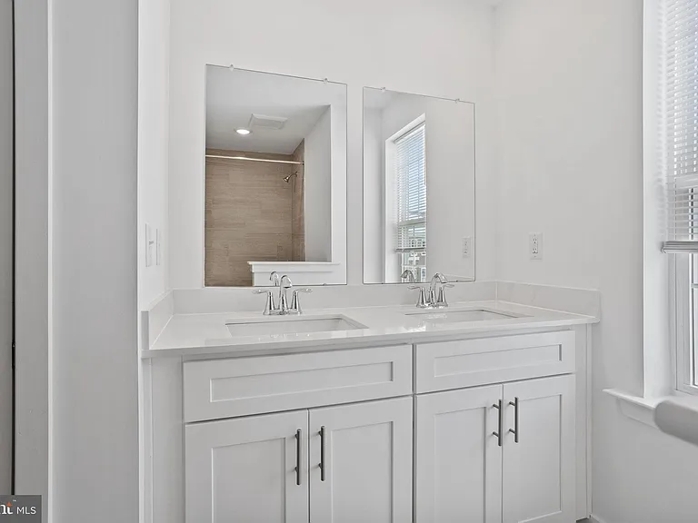 137 Ada Hightower Ave — Photo 33