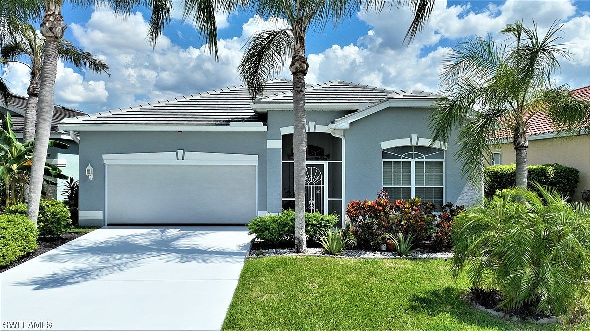 2044 Oxford Ridge Cir