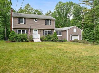 88 Fairwood Dr, Pembroke, MA 02359