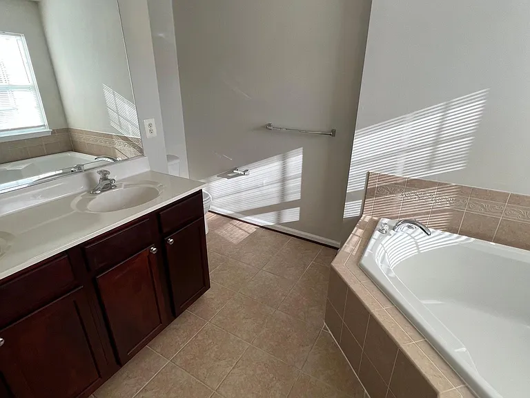 4803 Limestone Ct — Photo 24