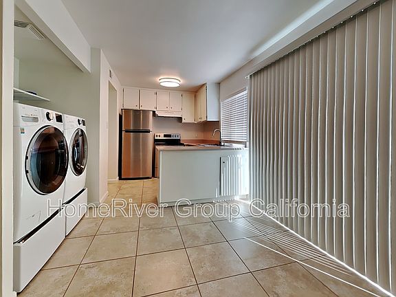 4th image of 8843 Salmon Falls Dr Unit C