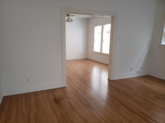 2nd image of 4018 Hawthorne Ave #4018