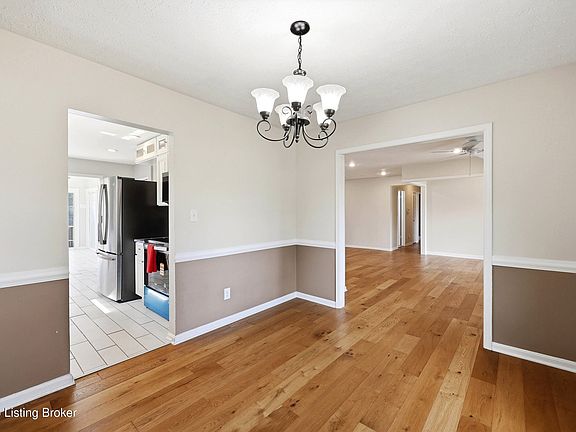 5th image of 4702 Longborough Ct
