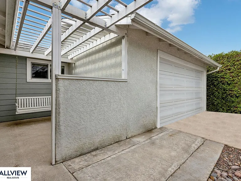 8781 Haveteur Way — Photo 32
