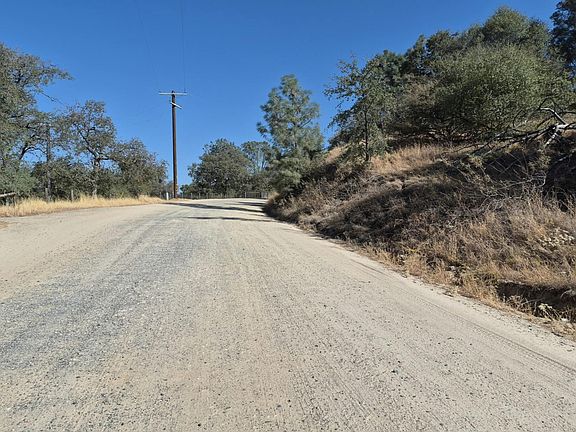 3rd image of 31148 Hogans Mountain Rd