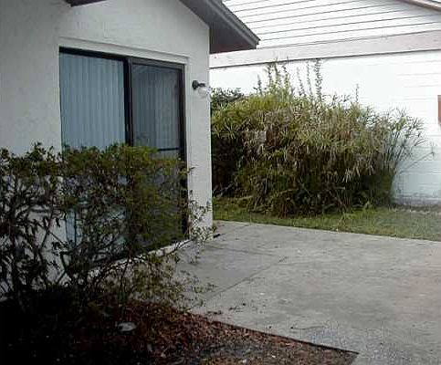 3rd image of 10705 Meadowglen Ln