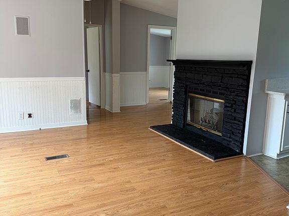 4th image of 101 Wilbur Ln