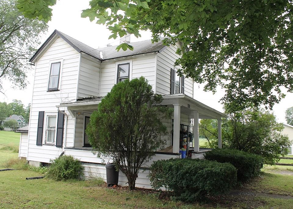 1st image of 1321 Pratt St