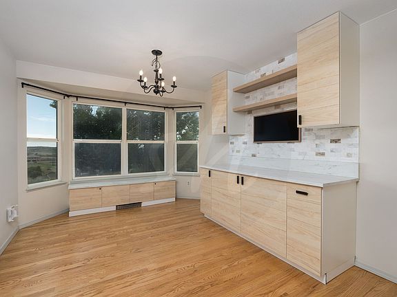 4th image of 7675 Montane Dr