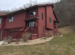 4129 Cliffside Dr, La Crosse, WI 54601