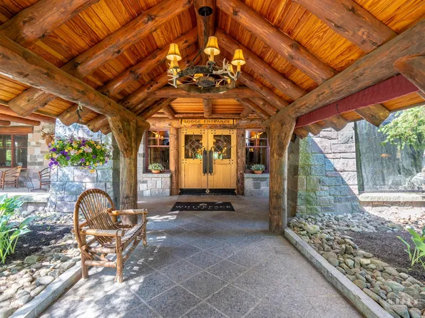 7 Whiteface Inn Ln #226-INT10, Lake Placid, NY 12946