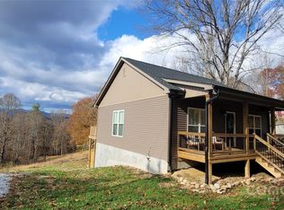 132 Connestee Rd, Brevard, NC 28712