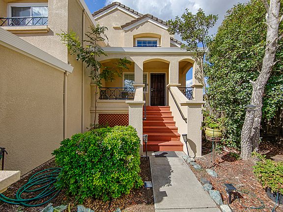 4th image of 841 Arches Ct