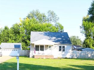 33 Hennepin Rd, Amherst, NY 14228